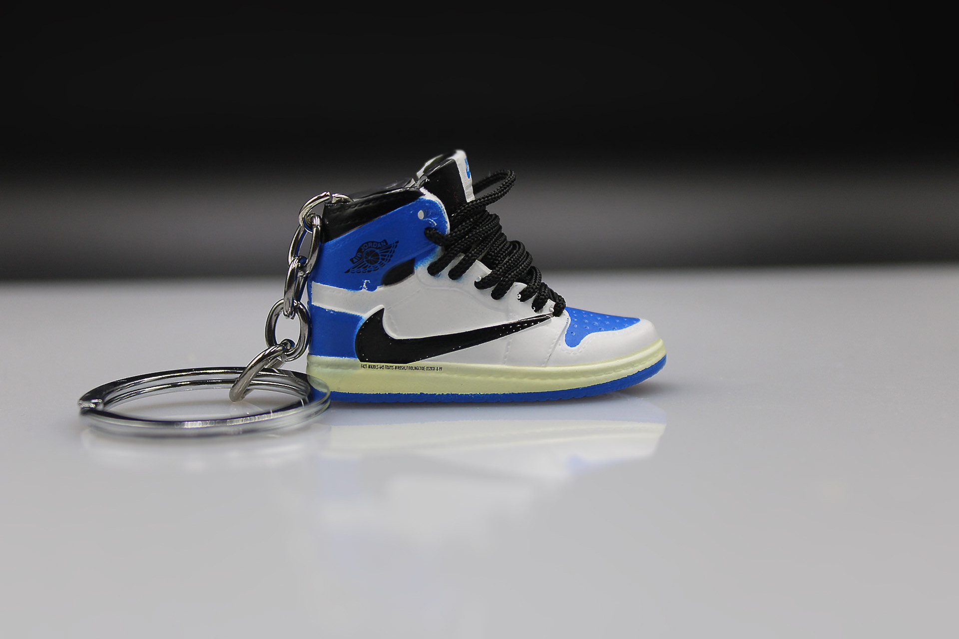 Porte-clés Sneakers 3D - Air Jordan 1 Retro High OG SP -  Travis Scott Fragment Military Blue