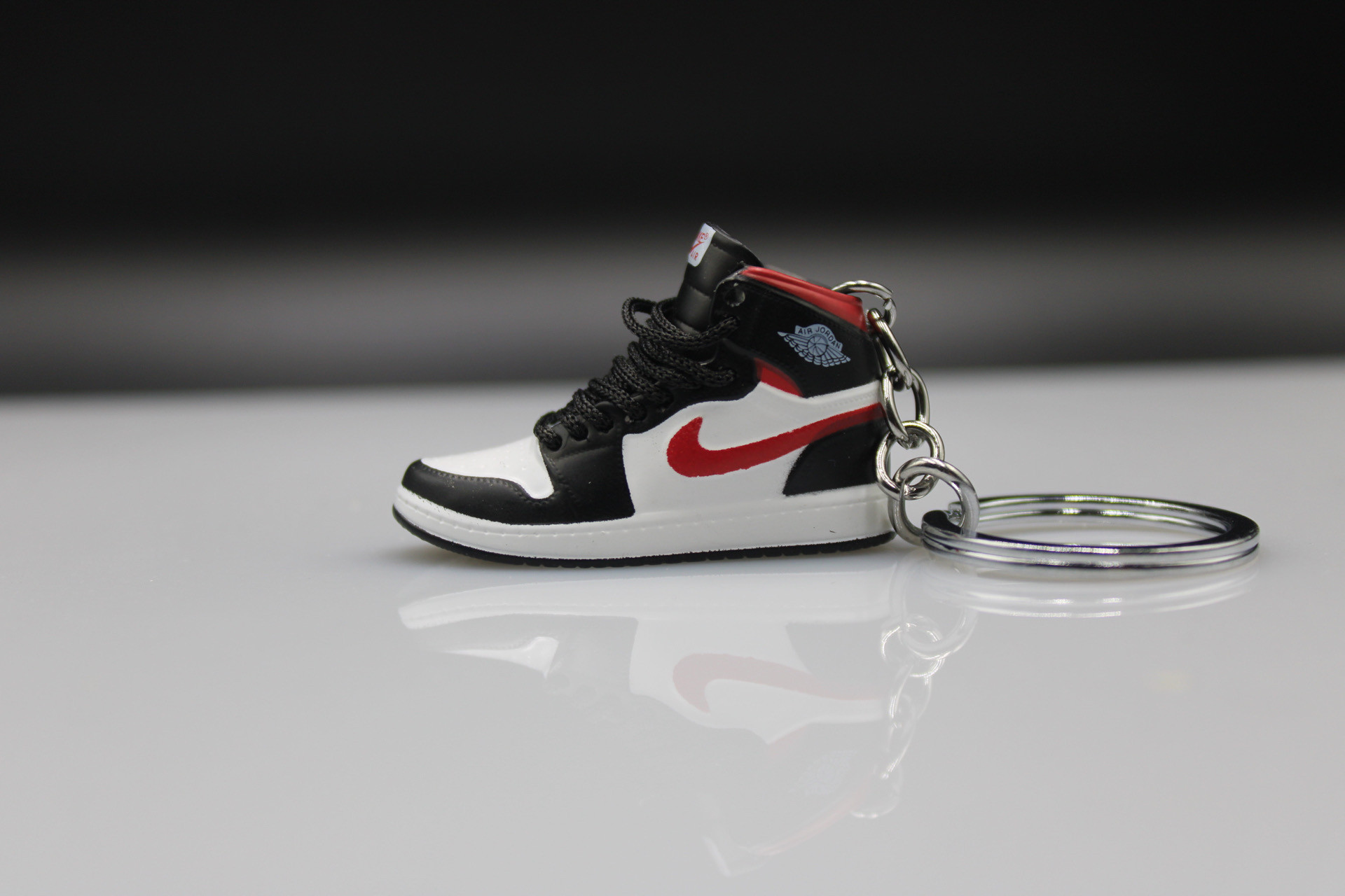 Porte-clés Sneakers 3D - Air Jordan 1 High - Noir/Rouge