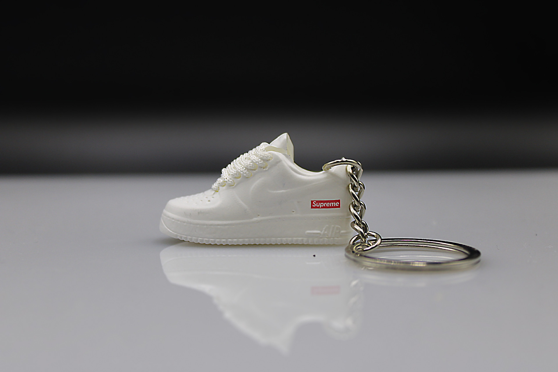 Porte-clés Sneakers 3D - Nike Air Force 1 X Supreme - White