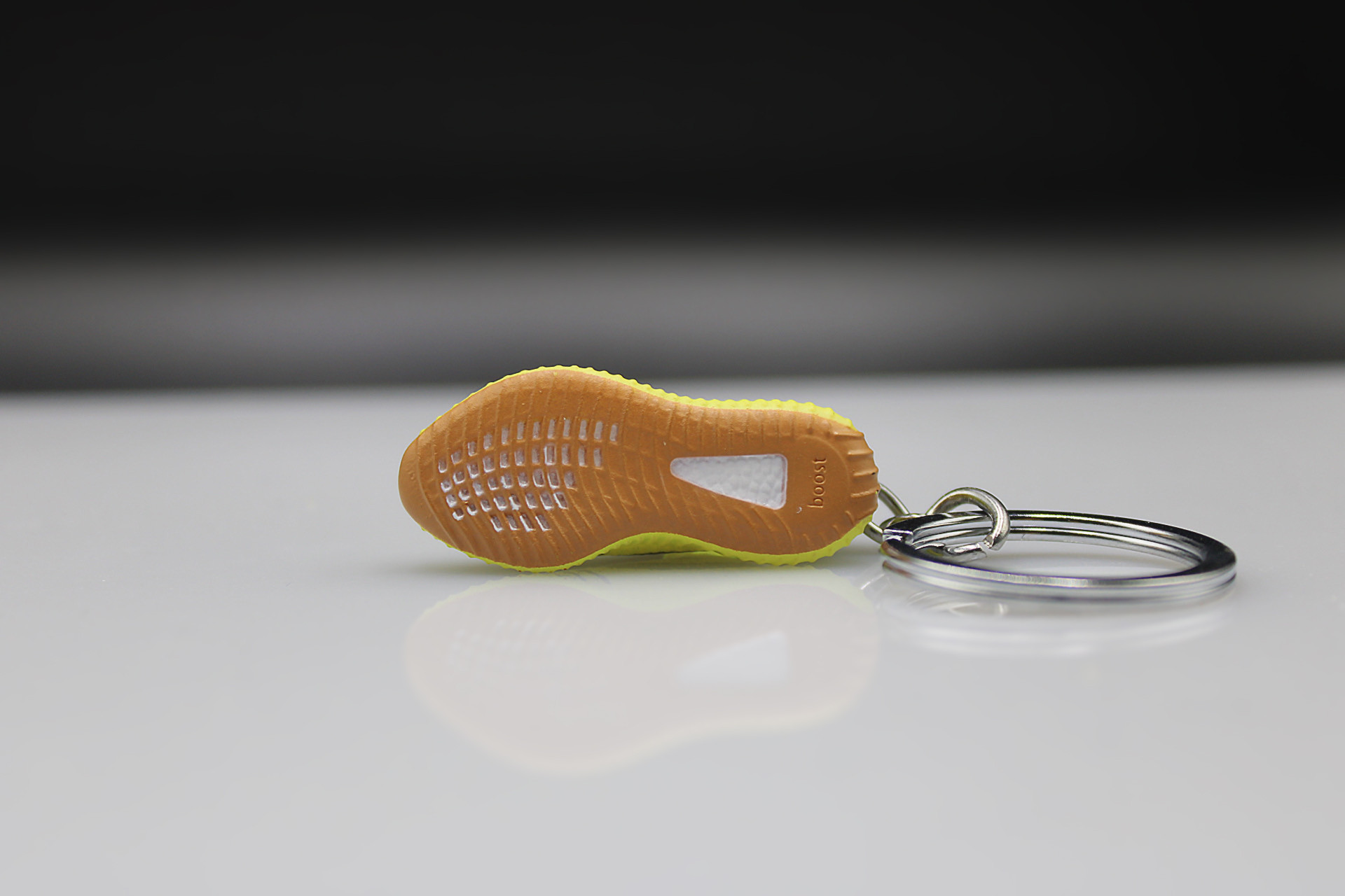 Porte-clés Sneakers 3D - Yeezy Boost 350 V2 - Semi Frozen Yellow